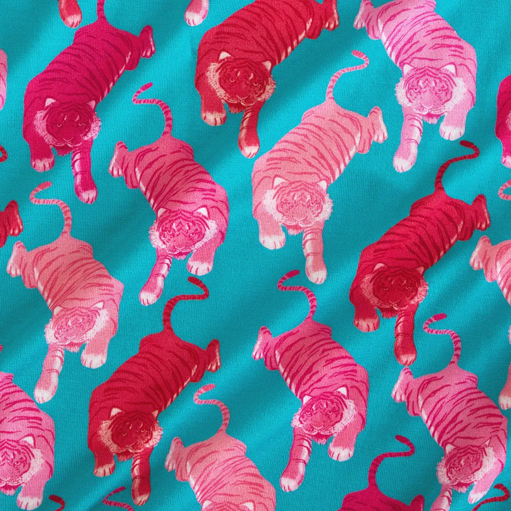 Le Tigre & Le Chat Ruffled Luxe Patoo Blanket