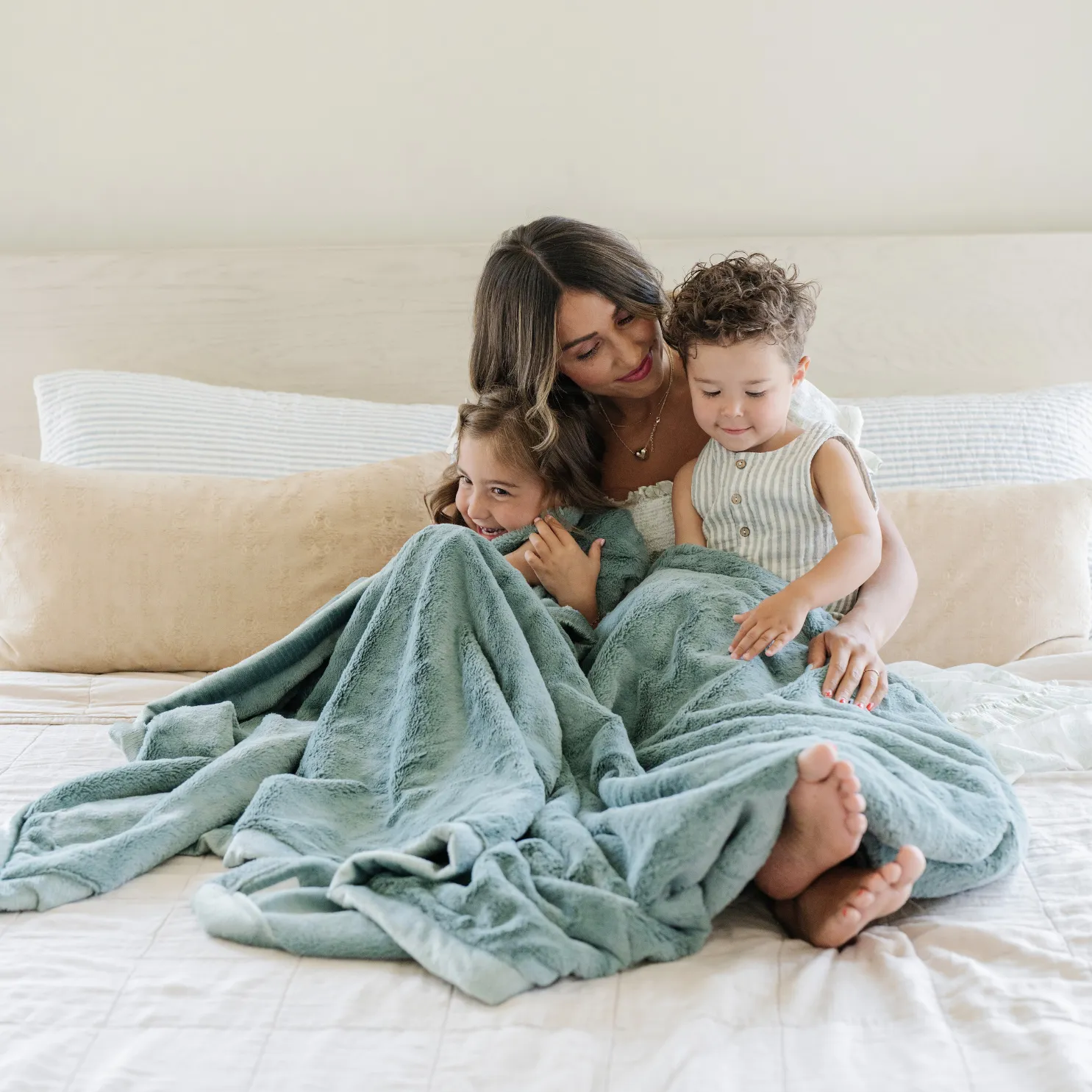 LUSH XL BLANKETS: Chiffon